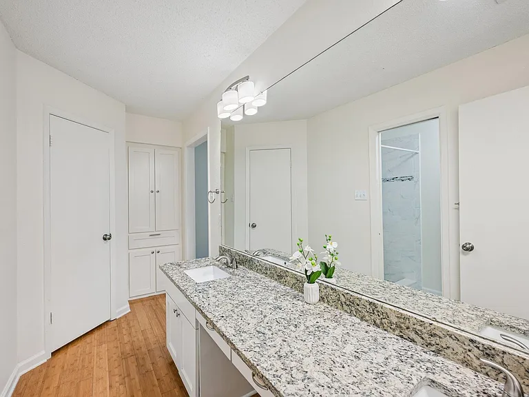2717 Charlesworth Dr — Photo 27