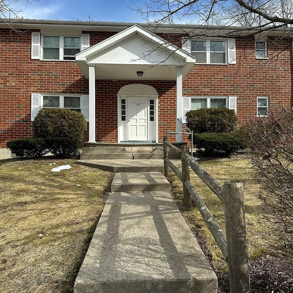 1 bed, 1.0 bath, 694 sqft, $1,750 — Photo 1