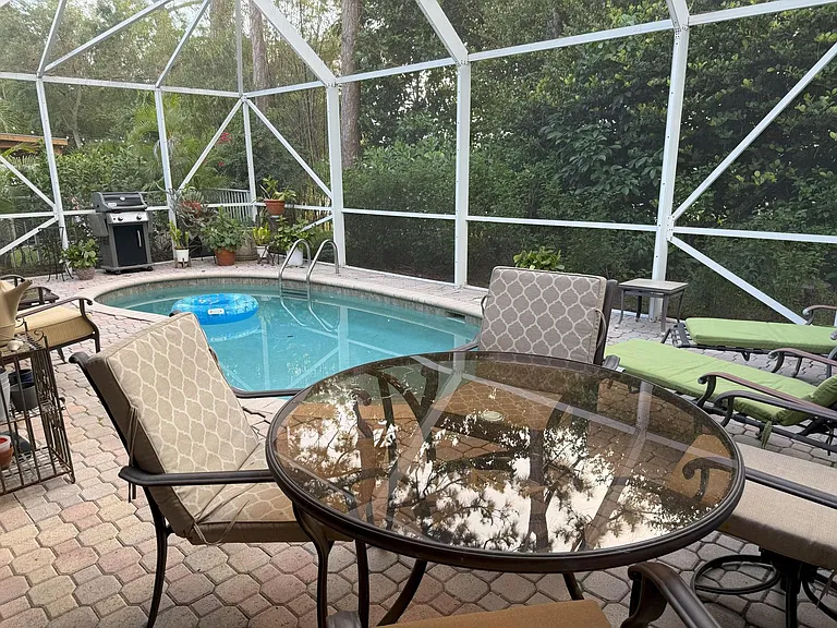 328 W Coral Trace Cir #328 — Photo 2