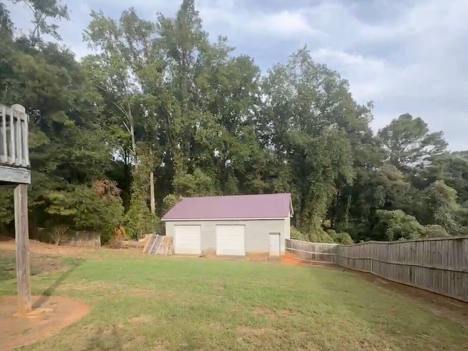 2nd image of 437 Dunahoo Rd