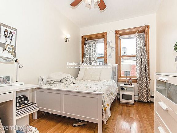 60 Phillips St. #2 Boston - Beacon Hill Unit Photo 5