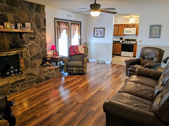 2nd image of 912 Kensington Blvd