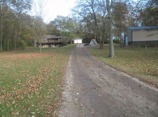 3158 Deerfield Rd, Clinton, IL 61727