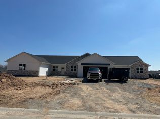 2600 Chambers Xing, Green Bay, WI 54313