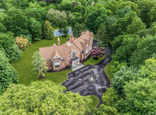 12 Saddle Ridge Road, Old Westbury, NY 11568