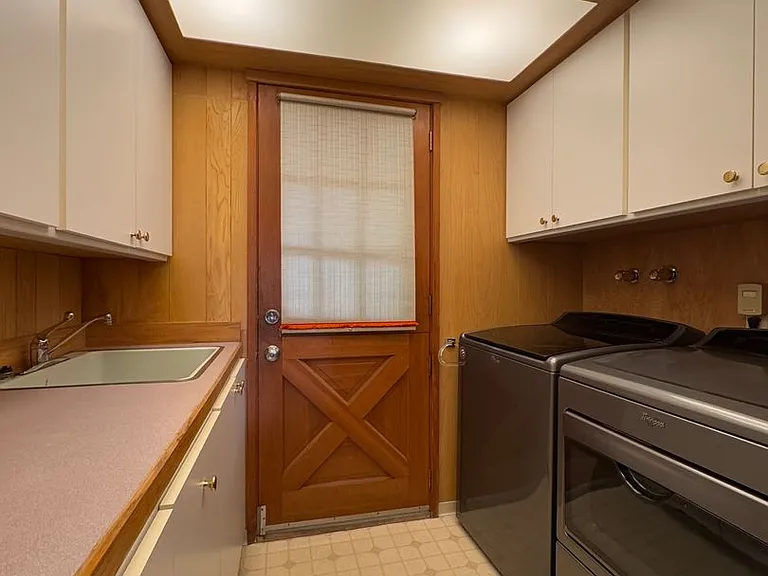 1001 N Brooklane St — Photo 29