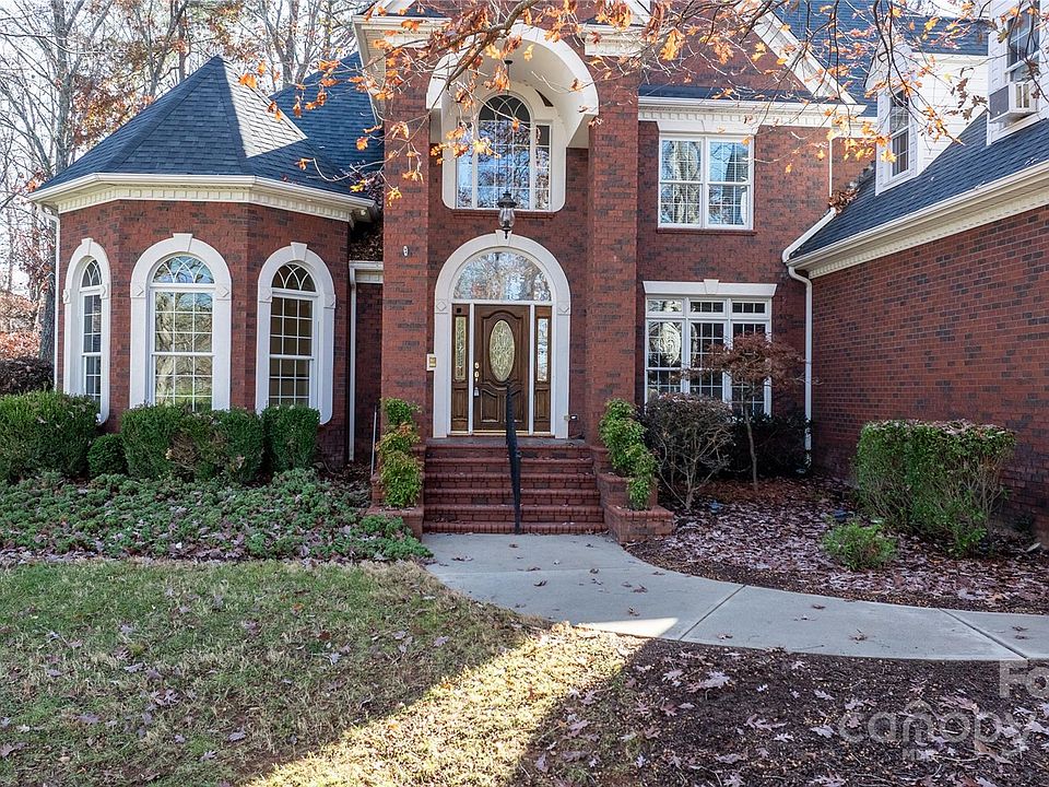 1st image of 9133 Shorewood Pl
