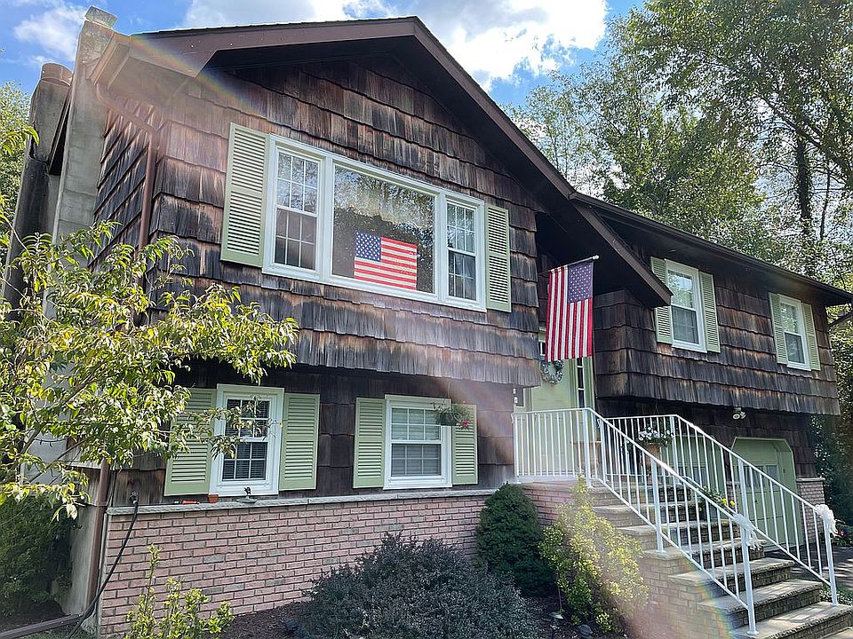 2nd image of 519 Shirley Ave