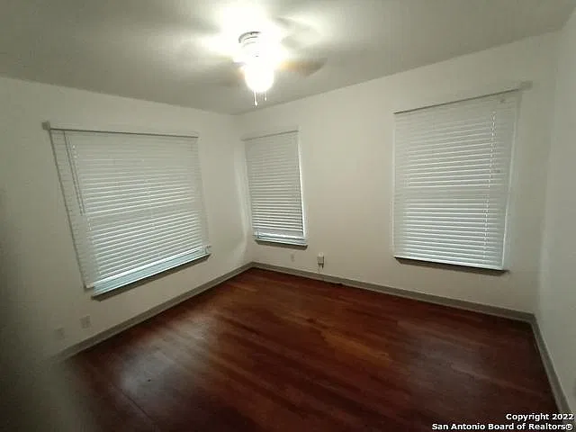 342 Barbara Dr — Photo 4