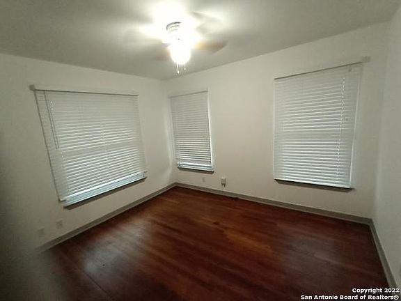 4th image of 342 Barbara Dr