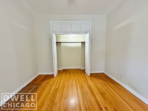 5th image of 844 W Waveland Ave #1A