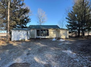 W5774 N Island Dr, Endeavor, WI 53930