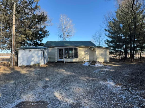 W5774 N Island Dr, Endeavor, WI 53930