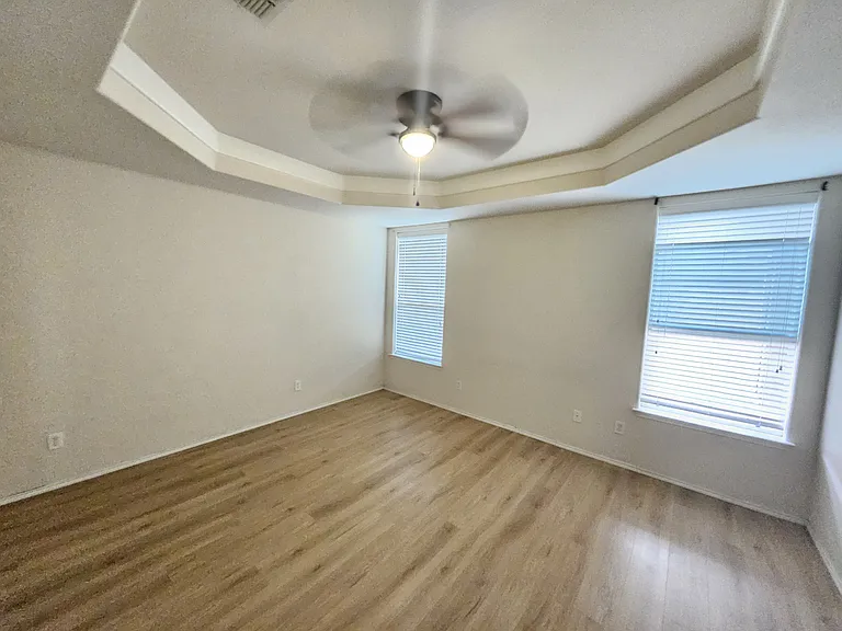 3049 Trinity Lakes Dr — Photo 15