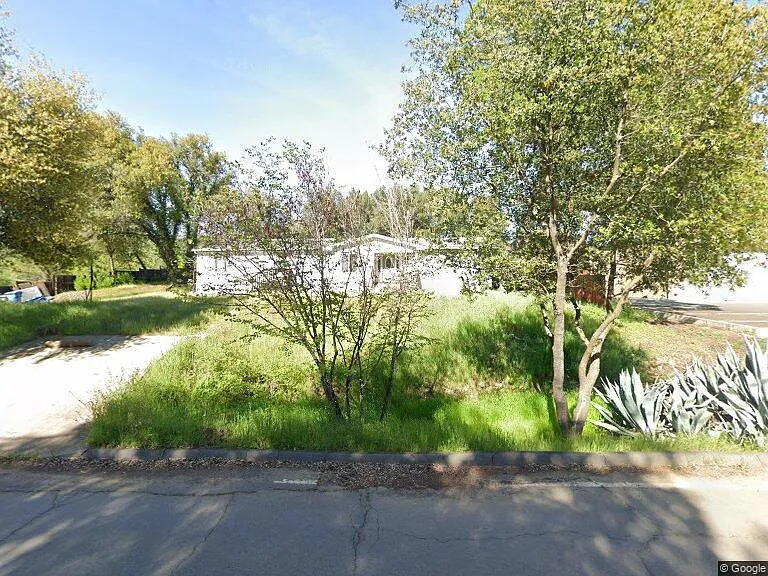 2 bed, 2000 sqft, $2,700 — Photo 2