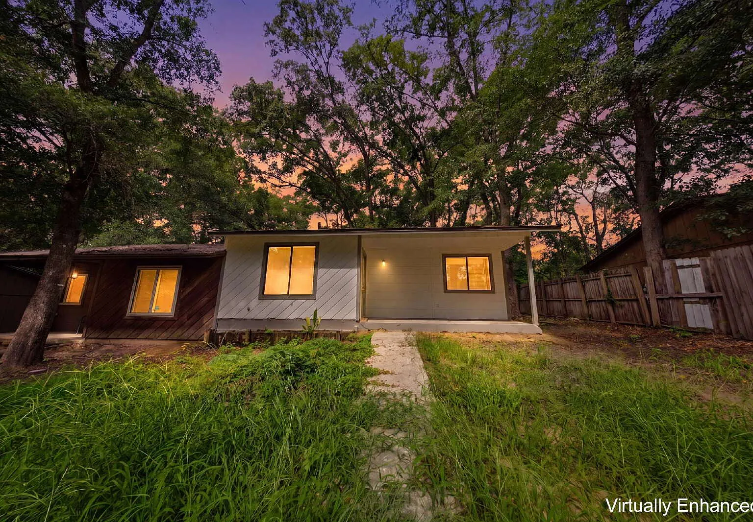 2 bed, 1.0 bath, 877 sqft, $1,250 — Photo 2