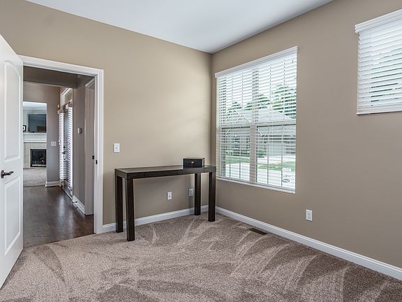 5th image of 4607 Whispering Oak Trl
