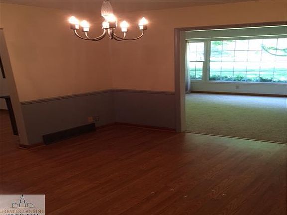 5th image of 1440 Birchwood Dr