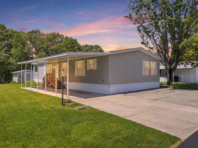 140 Tamarack Ave NE, Cedar Springs, MI, 49319