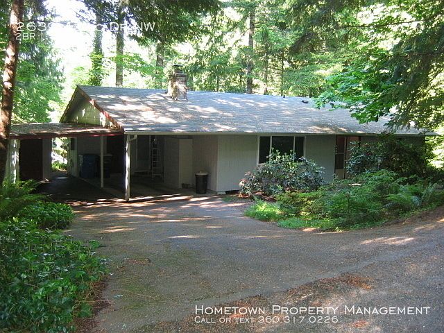1st image of 2639 Aztec Dr NW