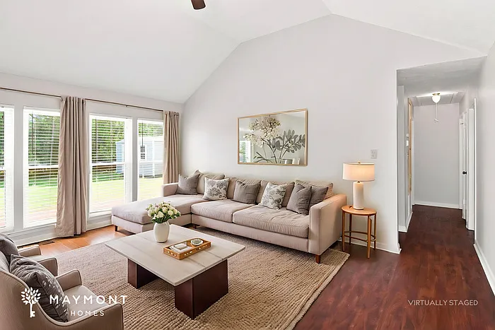 3 bed, 2.0 bath, 1232 sqft, $1,395 — Photo 4