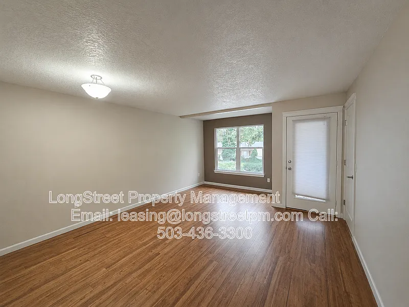 2 bed, 1.5 bath, 880 sqft, $1,695 — Photo 4