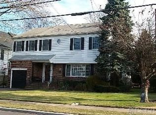 334 Edward Ave, Woodmere, NY 11598