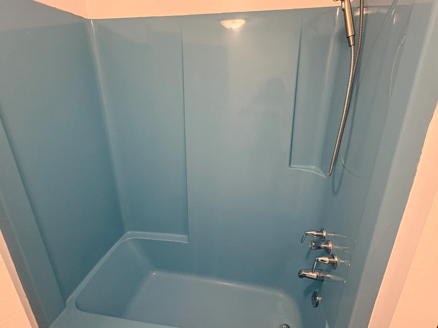4 bed, 1800 sqft, $2,550 — Photo 3