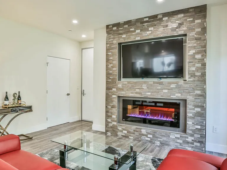 1424 S Bentley Ave #402 — Photo 10