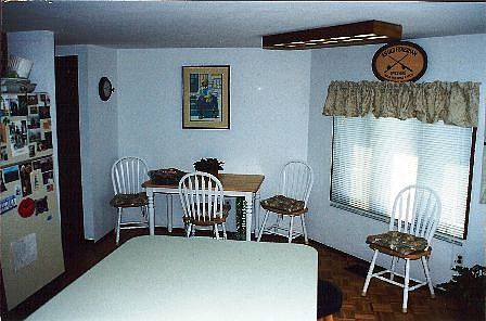 Eat-in Kitchen
