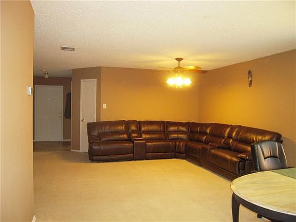2nd image of 1909 Copper Mountain Dr