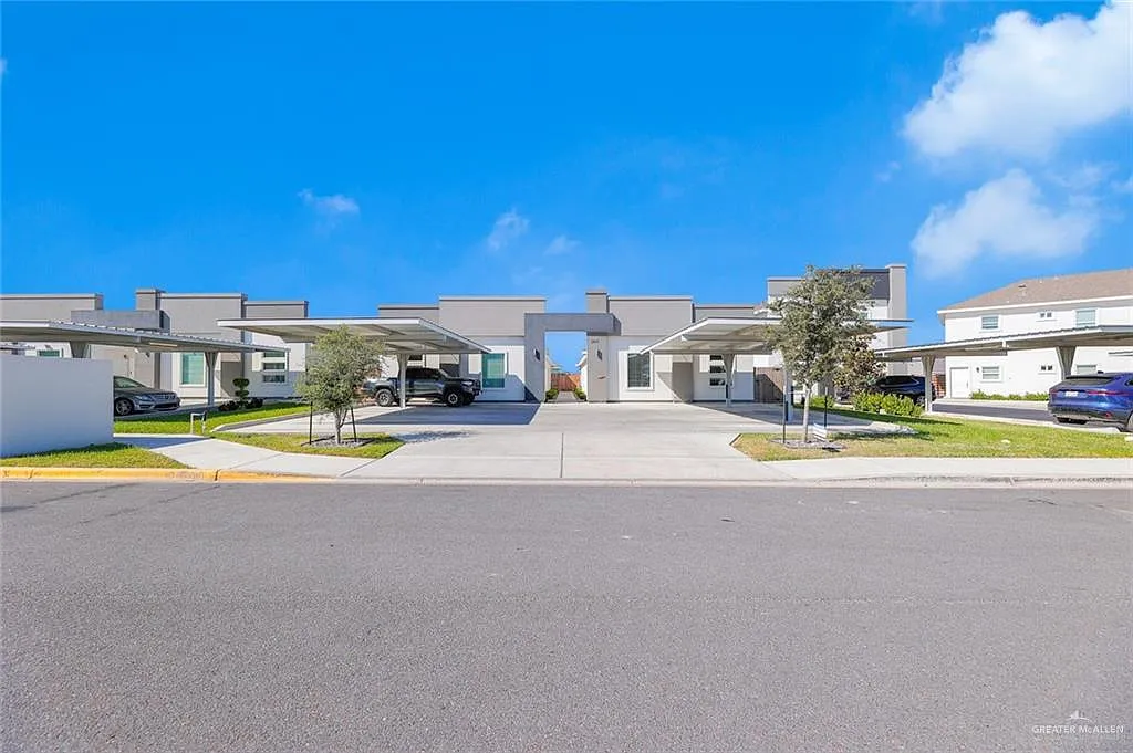 2 bed, 2.0 bath, 4480 sqft, $1,150 — Photo 2
