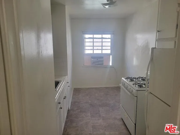 8551 Holloway Dr #8553-1 — Photo 7