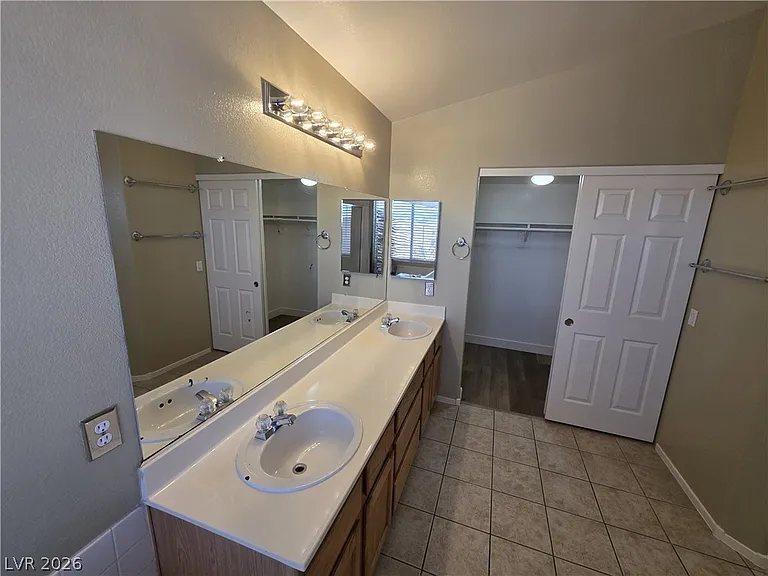 6674 Jordan River Dr — Photo 96