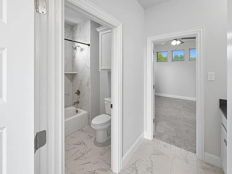 9525 Thorncrown Ln — Photo 25