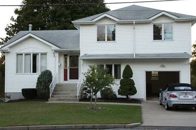 1st image of 65 Stony Acre Dr