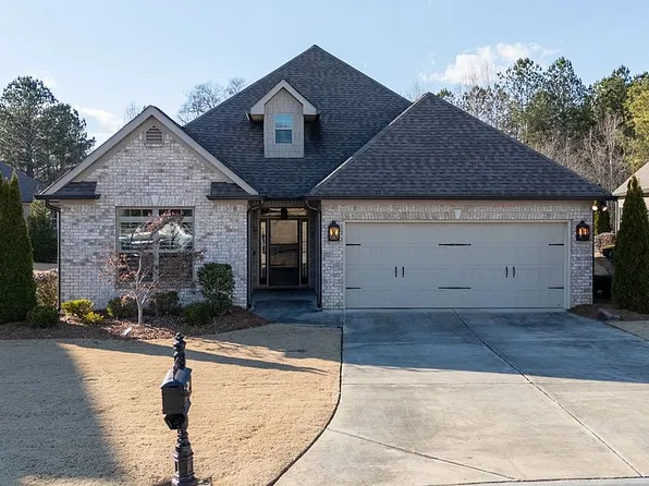119 Willowbrook Dr SE, Calhoun, GA 30701