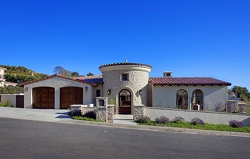 2nd image of 3000 Paseo Del Mar