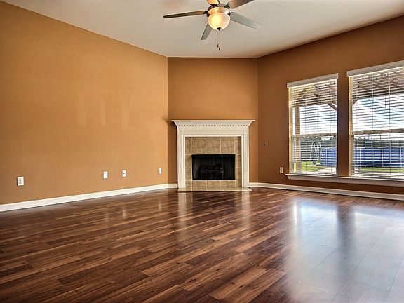5th image of 30918 Creek Bend Ave