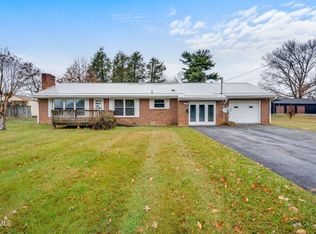 121 Vines Dr, Jonesborough, TN 37659