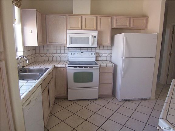 5th image of 2305 Brookfield Dr