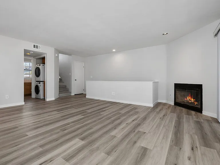 829 San Jose Pl #829 — Photo 6