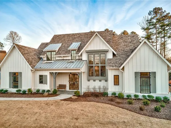 211 Memory Ln, Canton, GA 30115