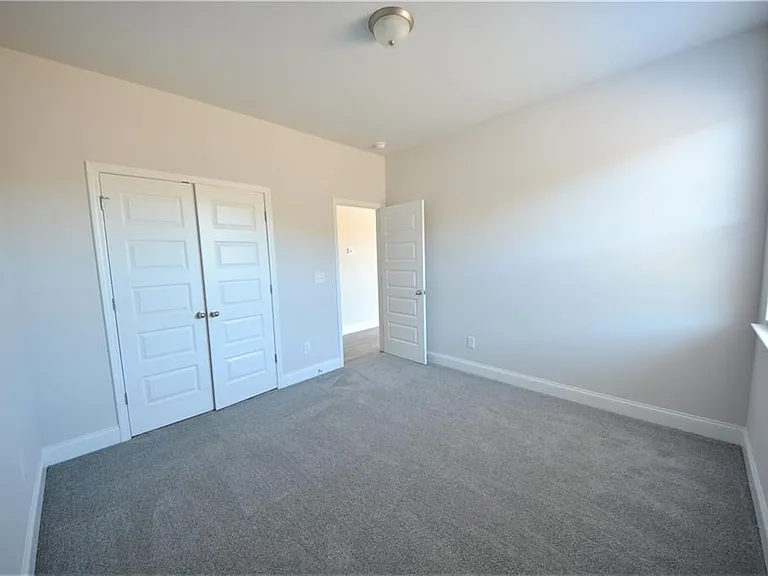 246 Hellen Valley Dr — Photo 15