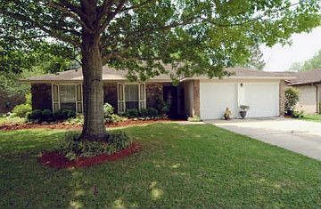 1st image of 2809 Knoxville Dr