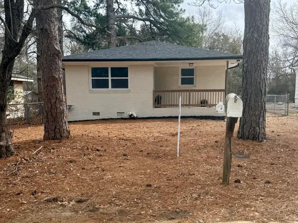 705 Eva Circle, Spring Lake, NC 28390