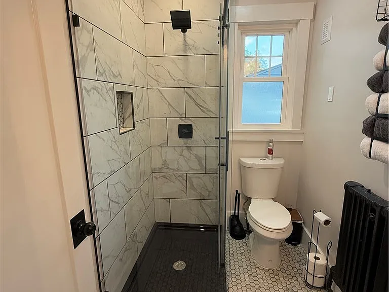 1207 Main St — Photo 14