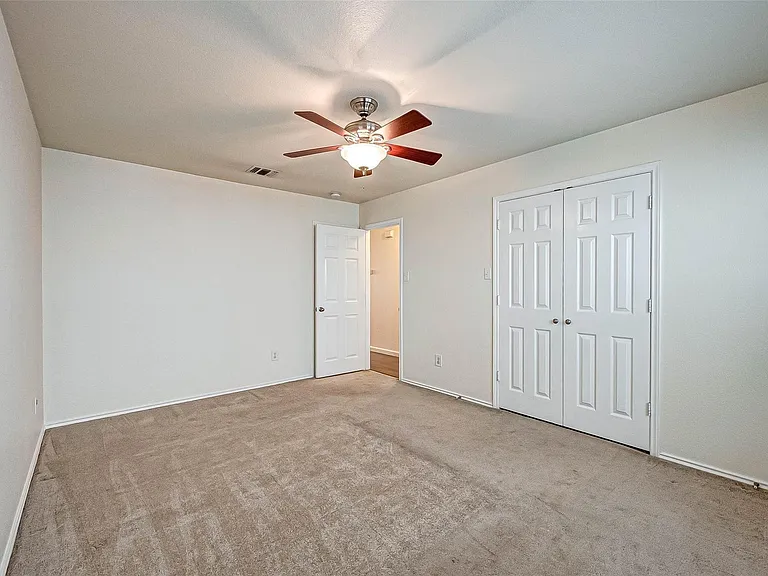7910 Raven Creek Ln — Photo 28