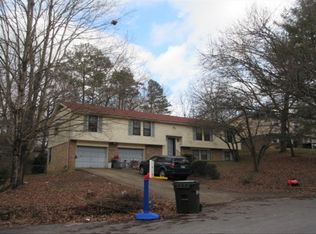 2810 Saint Johns Ln, Chattanooga, TN 37421