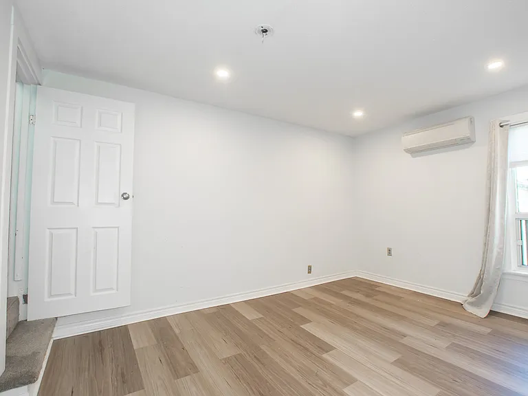 204 Sanford Ave S #L282H2 — Photo 4